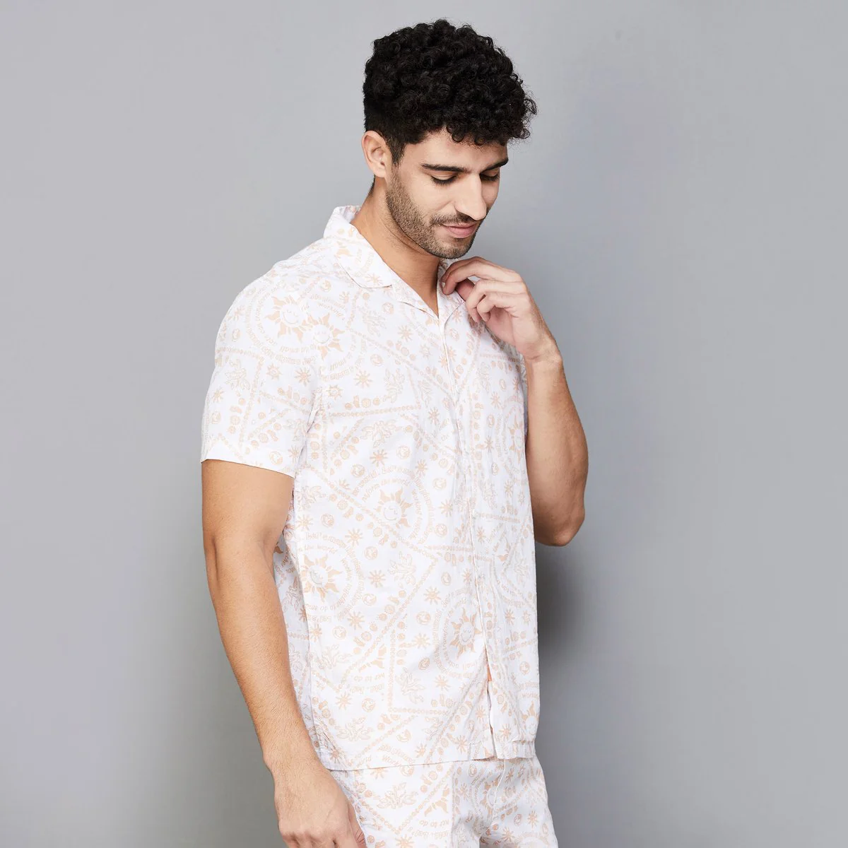 SmileyWorld Men Printed Regular Fit Casual Shirt - Image 2