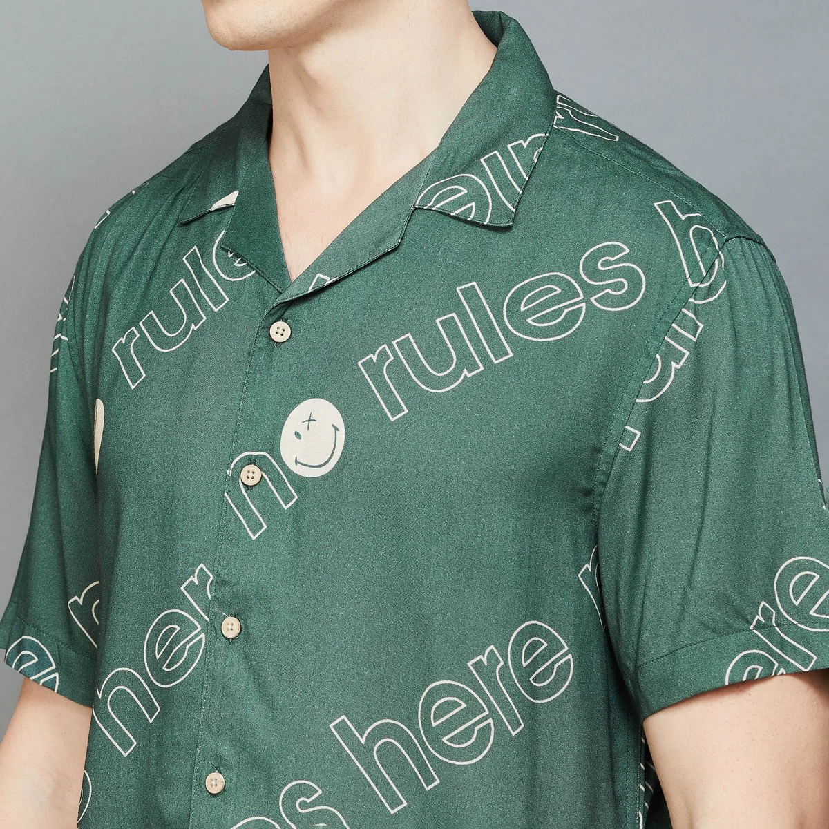 SmileyWorld Men Printed Regular Fit Casual Shirt - Image 4