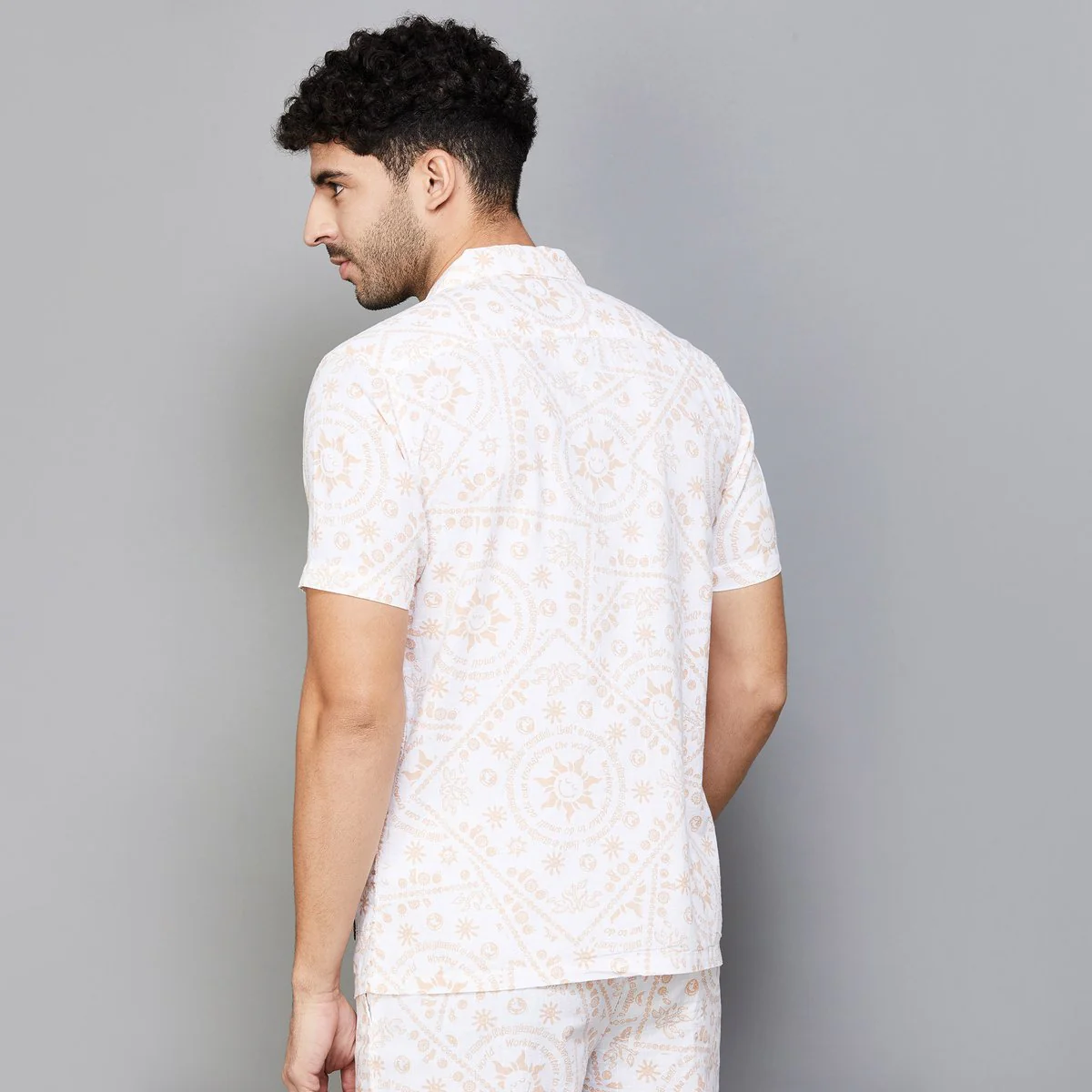 SmileyWorld Men Printed Regular Fit Casual Shirt - Image 3