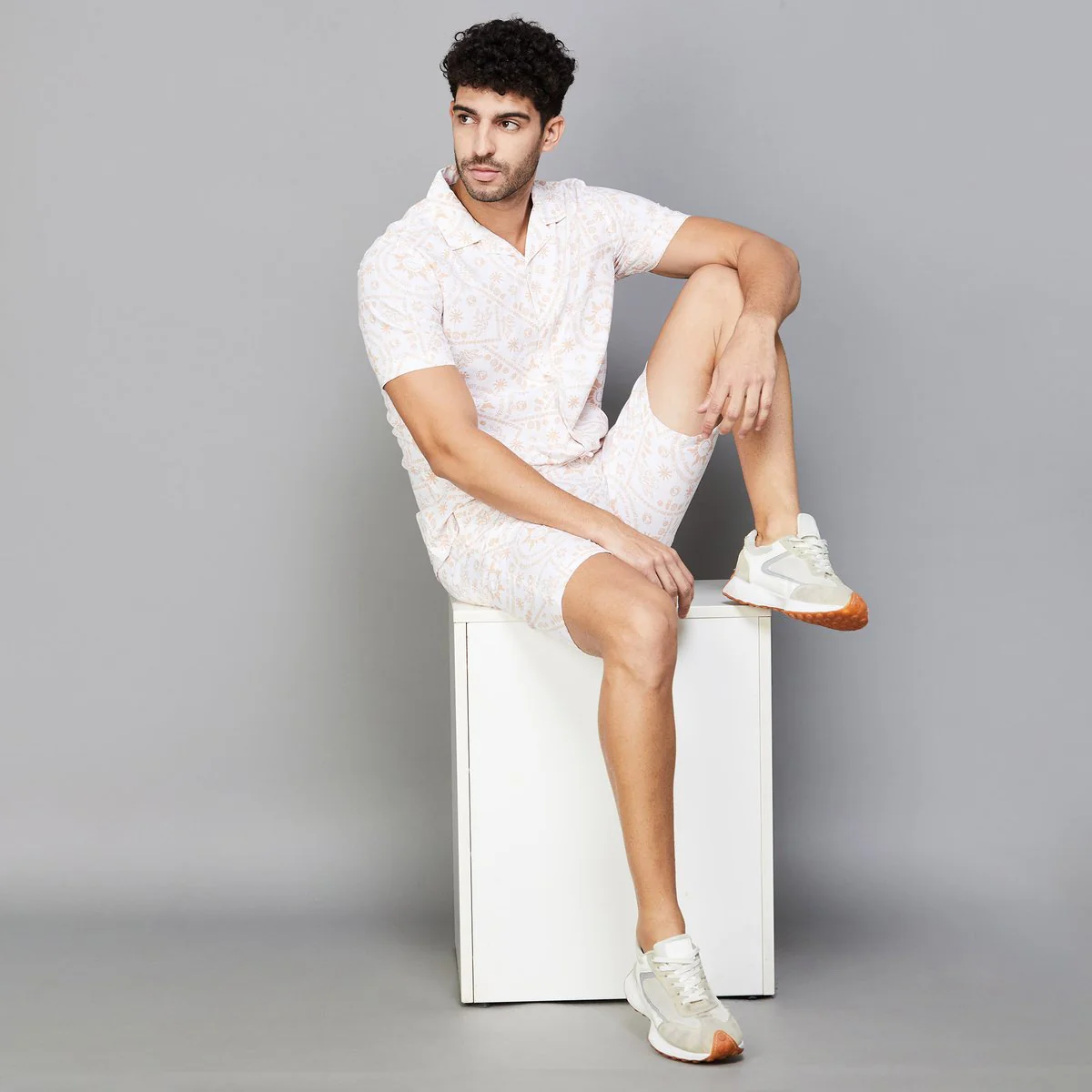 SmileyWorld Men Printed Regular Fit Casual Shirt - Image 4