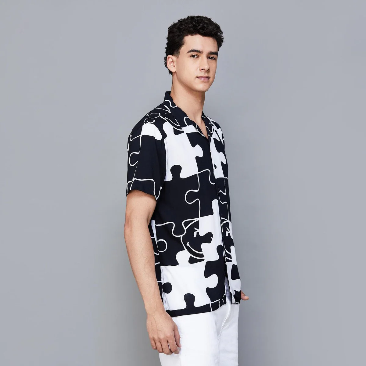 SmileyWorld Men Printed Regular Fit Shirt - Image 3