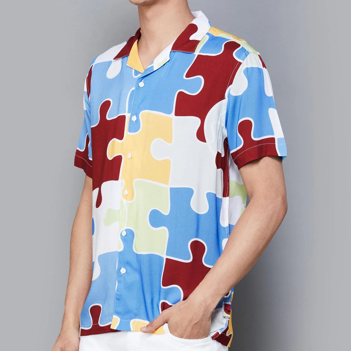 SmileyWorld Men Printed Regular Fit Shirt - Image 6