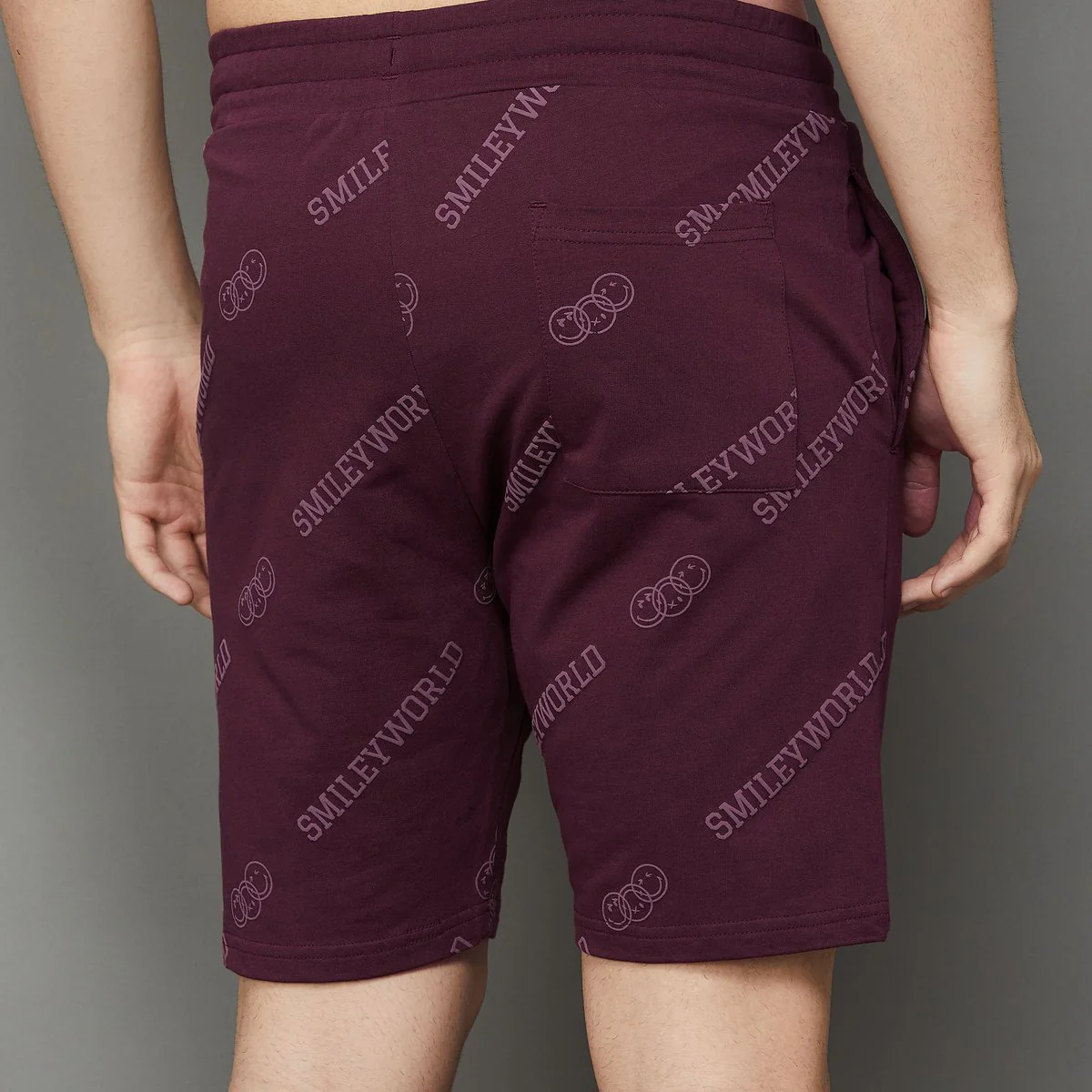 SmileyWorld Men Printed Regular Fit Shorts - Image 11