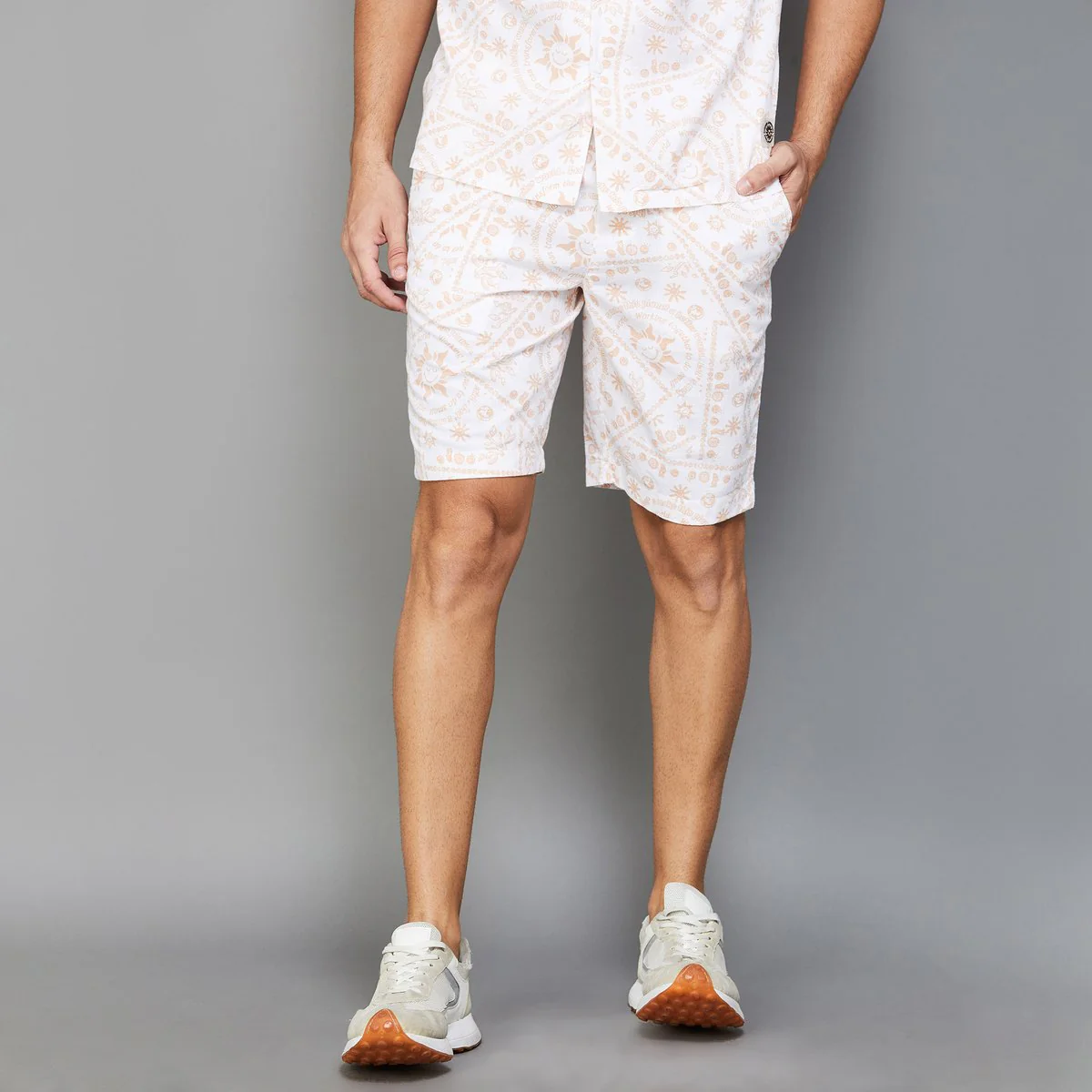 SmileyWorld Men Printed Regular Fit Shorts - Image 16