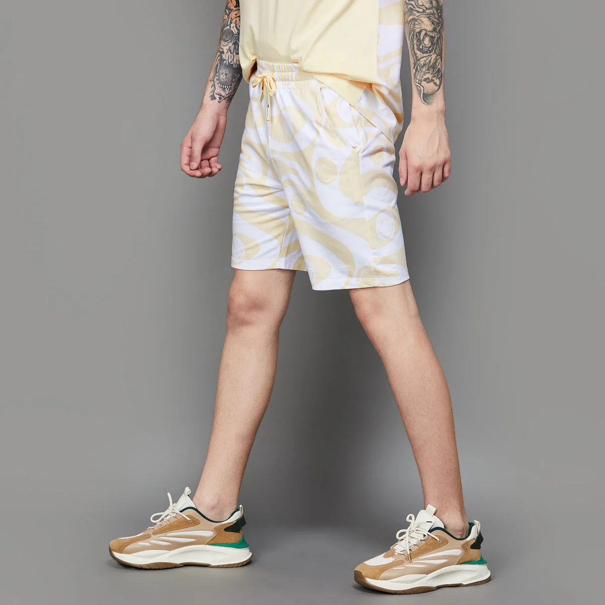 SmileyWorld Men Printed Regular Fit Shorts - Image 3