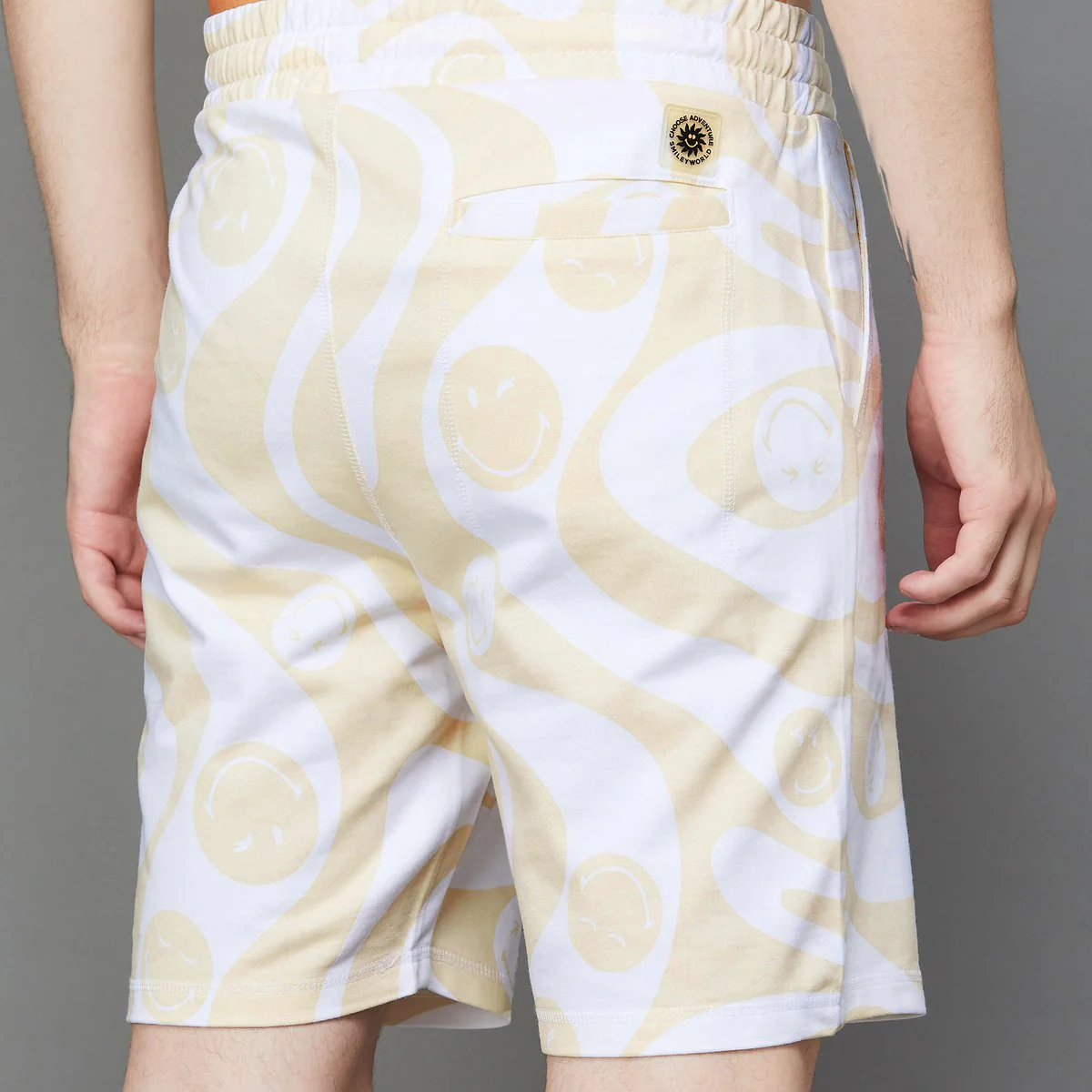SmileyWorld Men Printed Regular Fit Shorts - Image 5