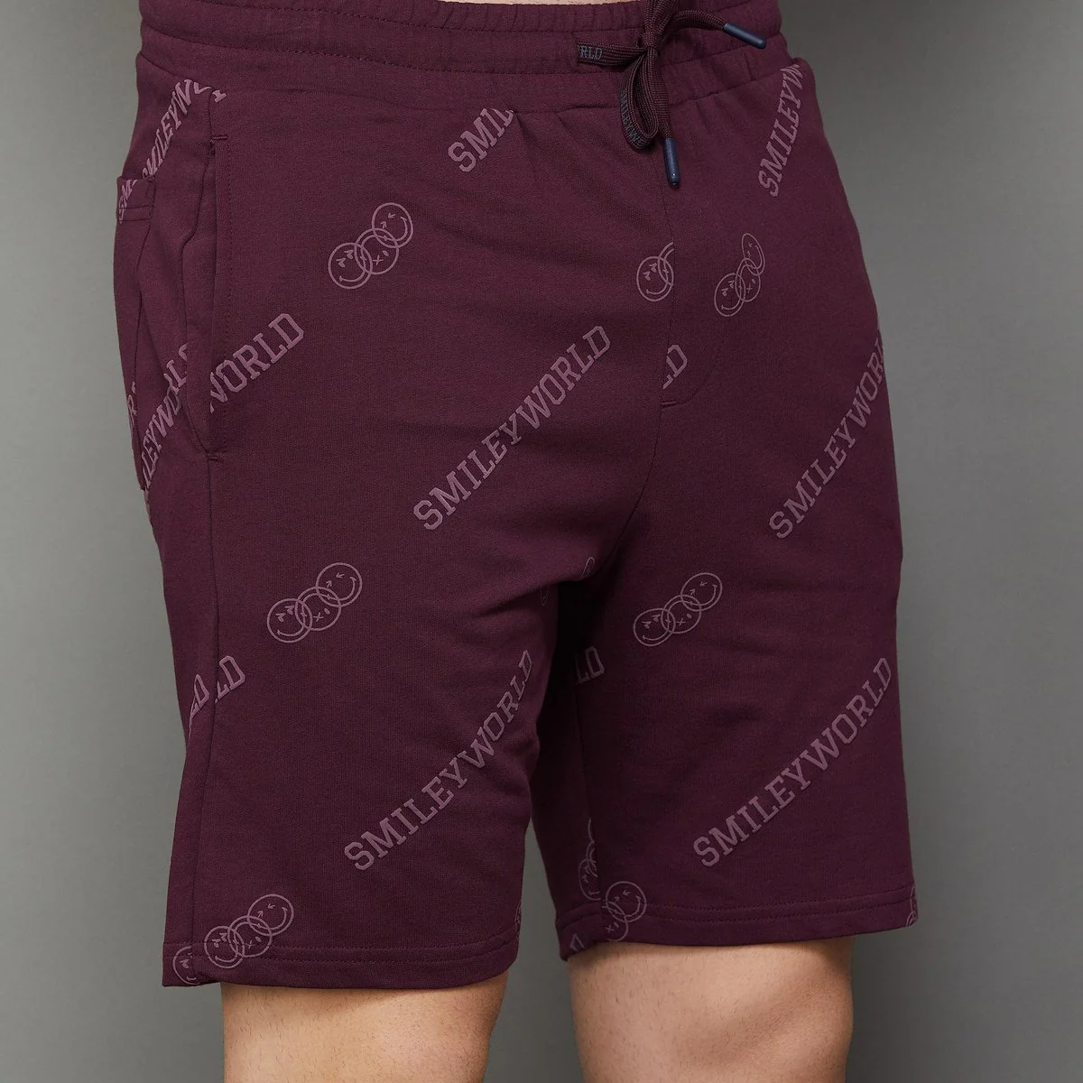 SmileyWorld Men Printed Regular Fit Shorts - Image 4