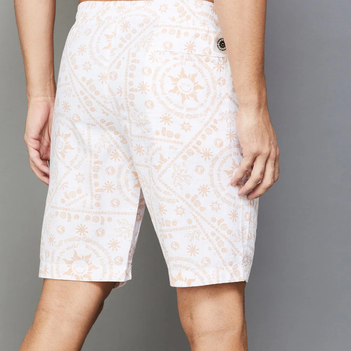 SmileyWorld Men Printed Regular Fit Shorts - Image 5