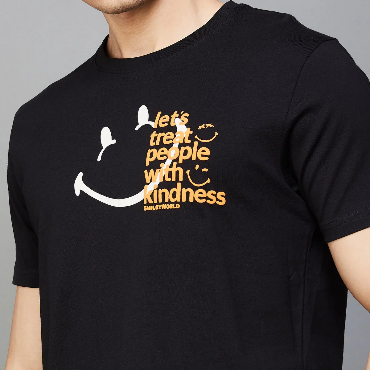 SmileyWorld Men Printed Regular Fit T-Shirt - Image 3