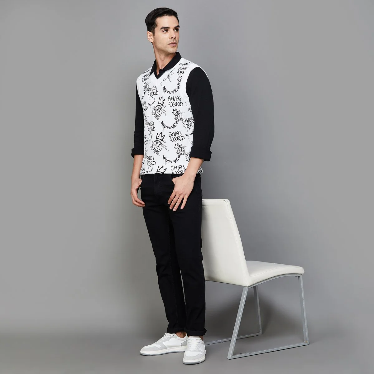 SmileyWorld Men Printed Sleeveless Pullover Sweater - Image 2