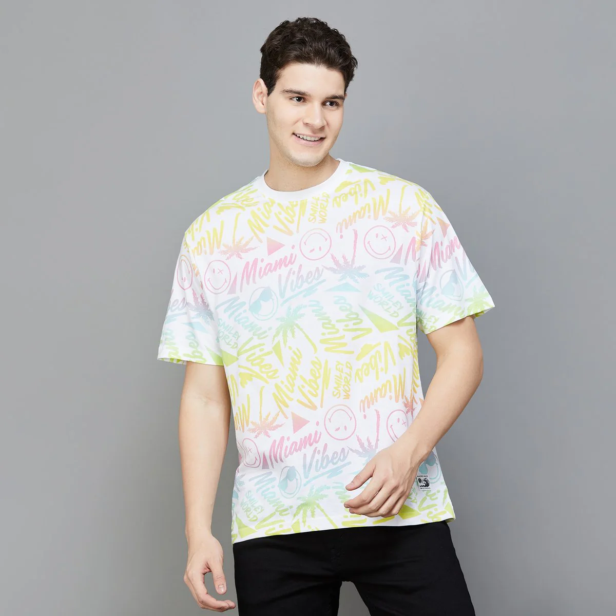 SmileyWorld Men Printed Slim Fit Crew Neck T-Shirt