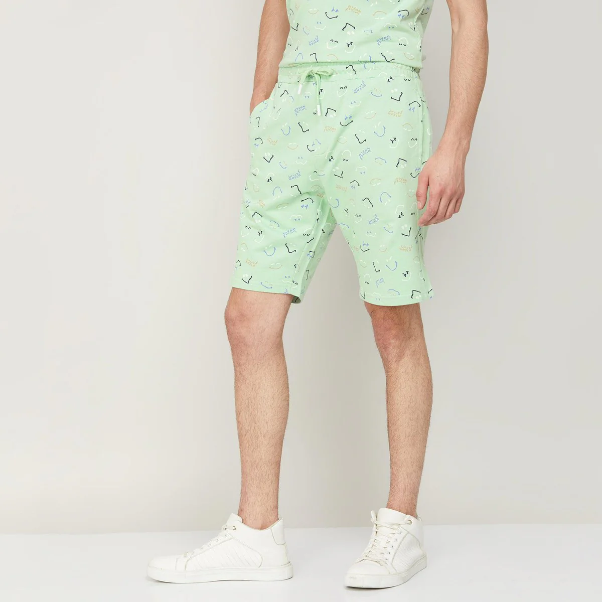 SmileyWorld Men Printed Slim Fit Shorts - Image 3