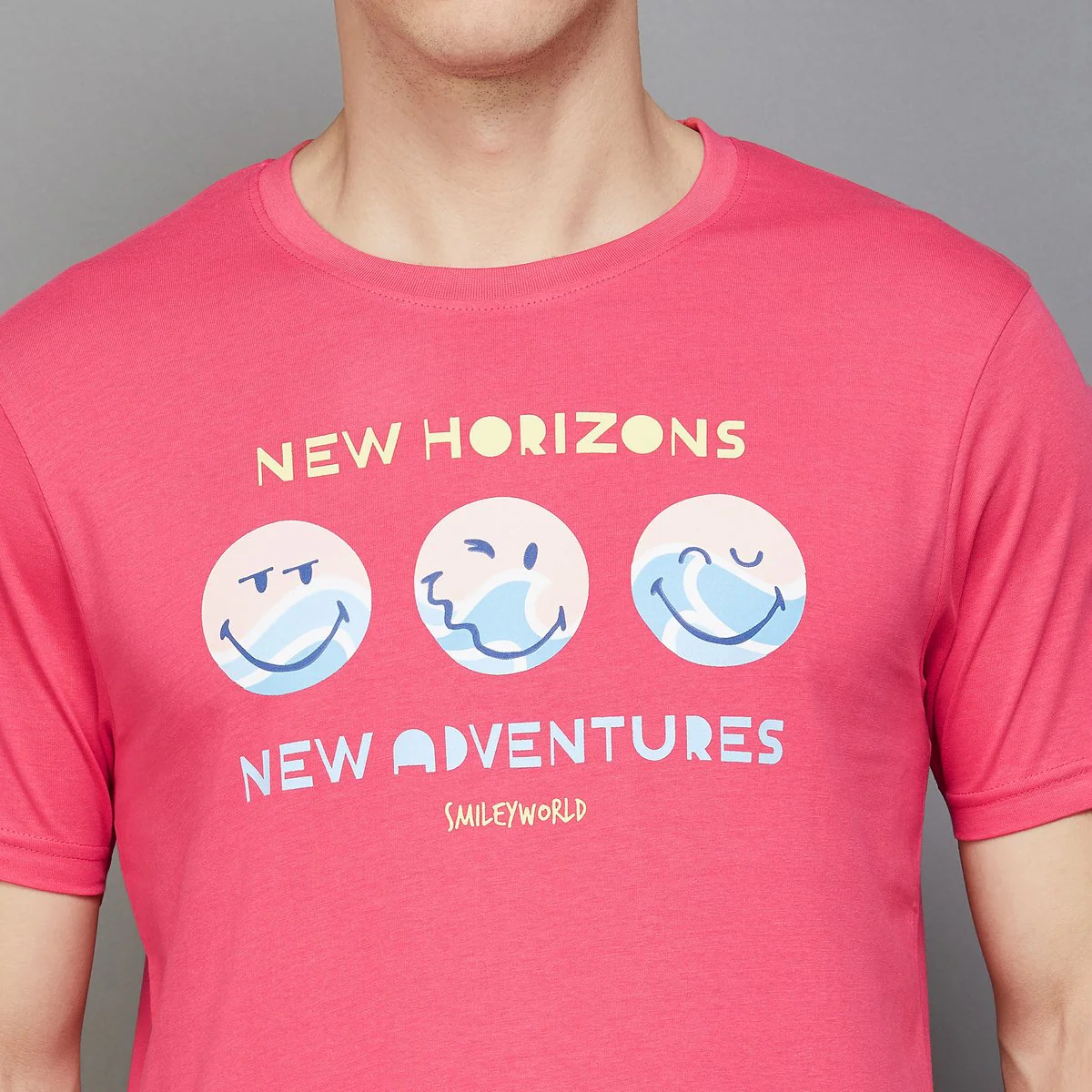 SmileyWorld Men Printed Slim Fit T-Shirt - Image 5