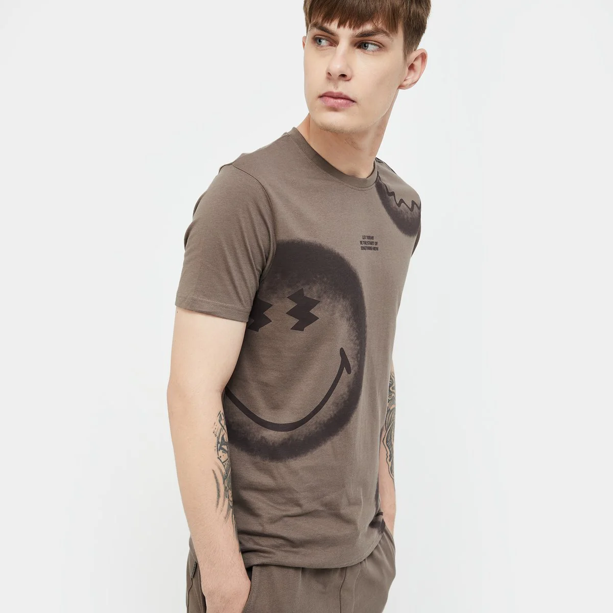 SmileyWorld Men Printed T-Shirt - Image 2
