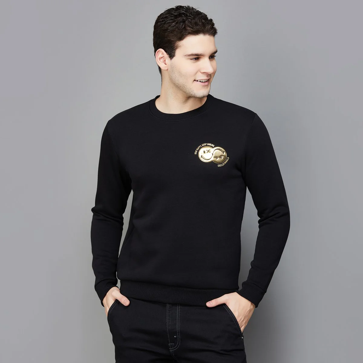 SmileyWorld Men Solid Crew Neck Sweatshirt