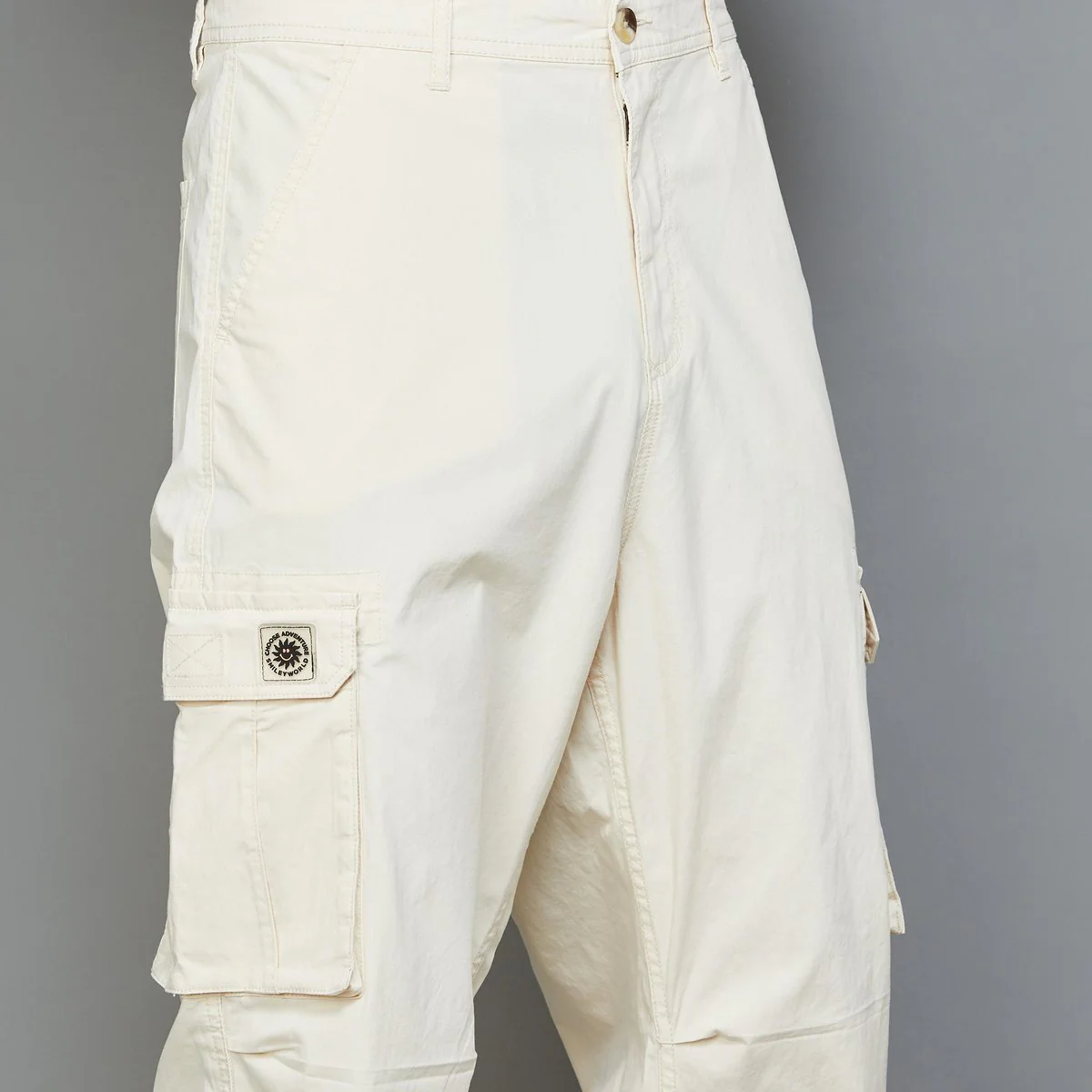 SmileyWorld Men Solid Regular Fit Cargo Trousers - Image 4