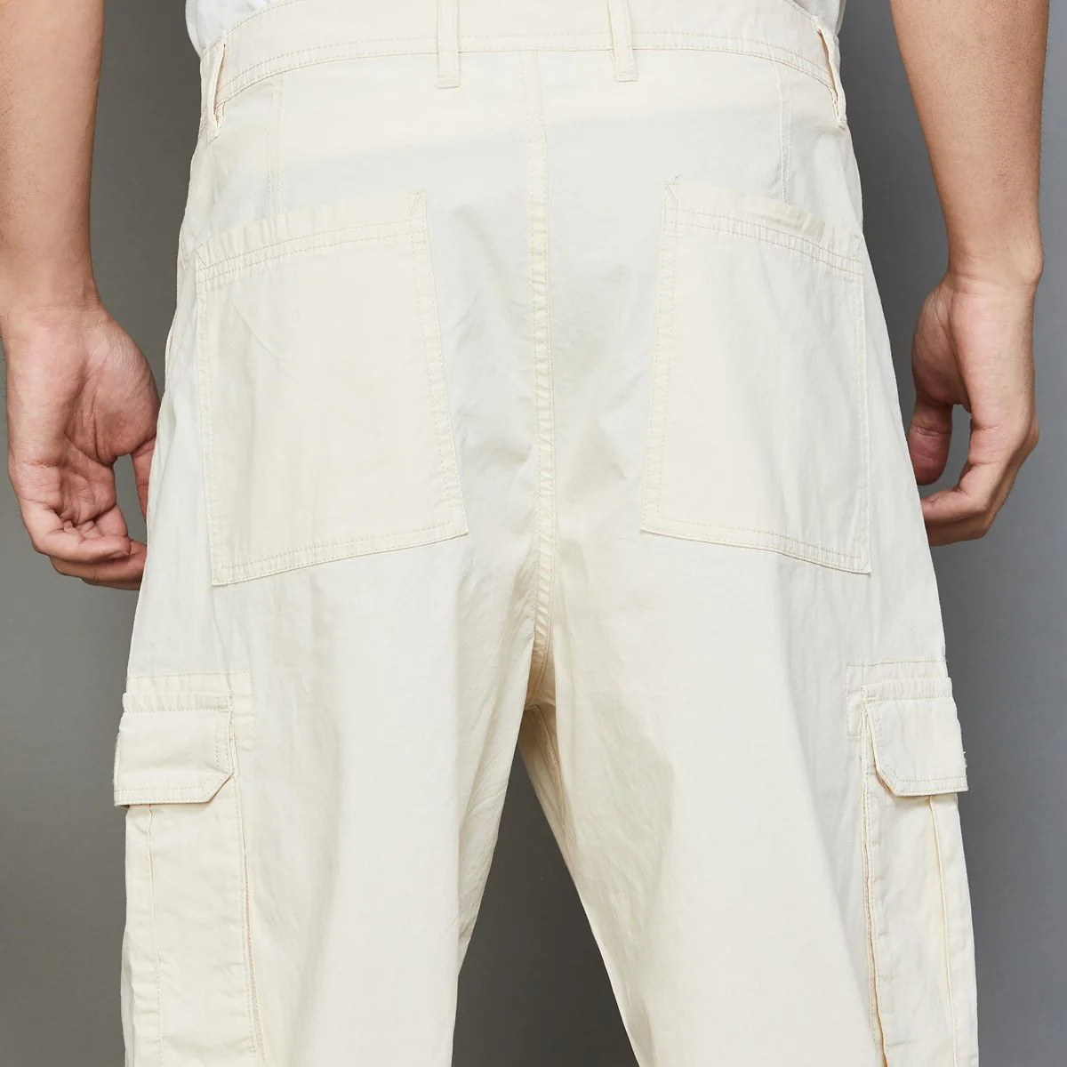 SmileyWorld Men Solid Regular Fit Cargo Trousers - Image 5