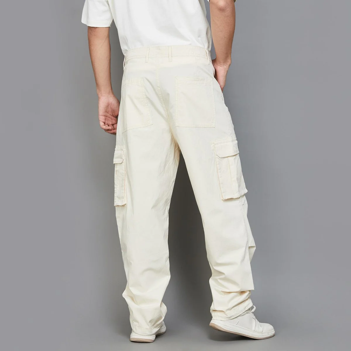 SmileyWorld Men Solid Regular Fit Cargo Trousers - Image 6