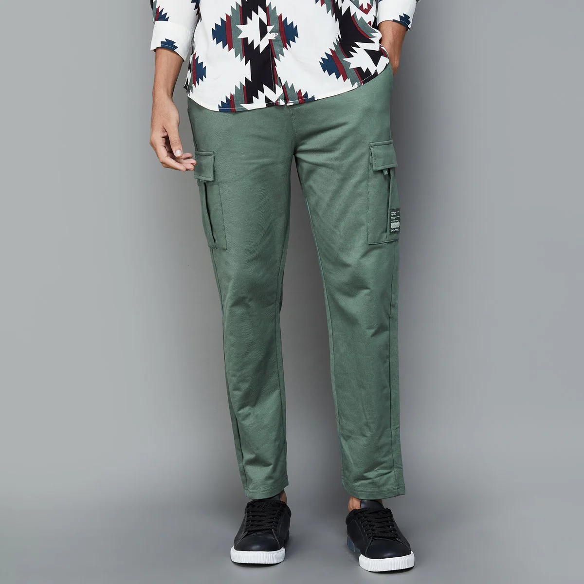 SmileyWorld Men Solid Regular Fit Cargo Trousers - Image 7