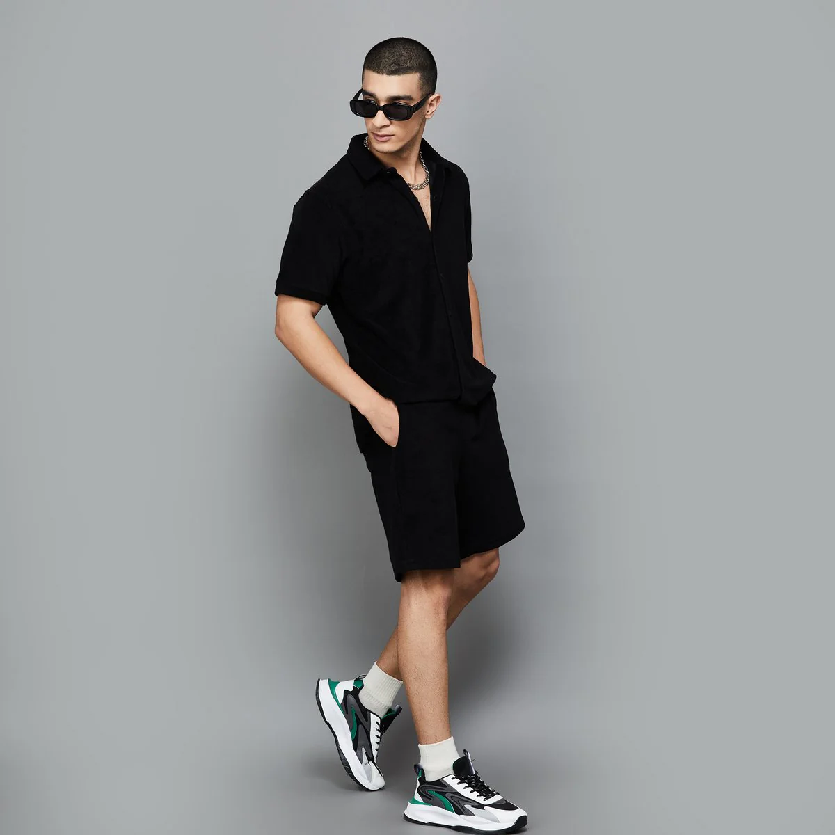 SmileyWorld Men Solid Regular Fit Shorts - Image 2