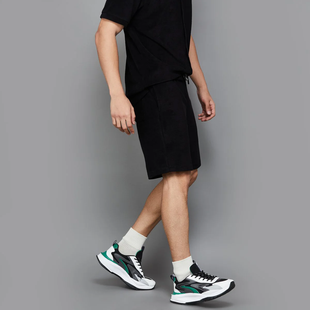 SmileyWorld Men Solid Regular Fit Shorts - Image 3