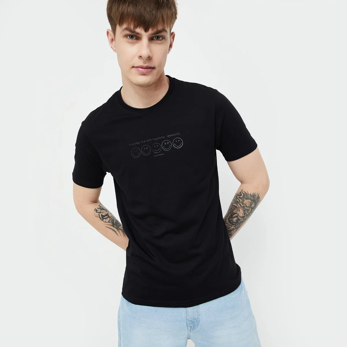 SmileyWorld Men Solid Regular Fit T-Shirt - Image 4