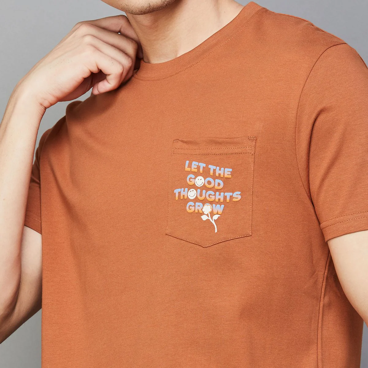 SmileyWorld Men Solid Regular Fit T-Shirt - Image 4