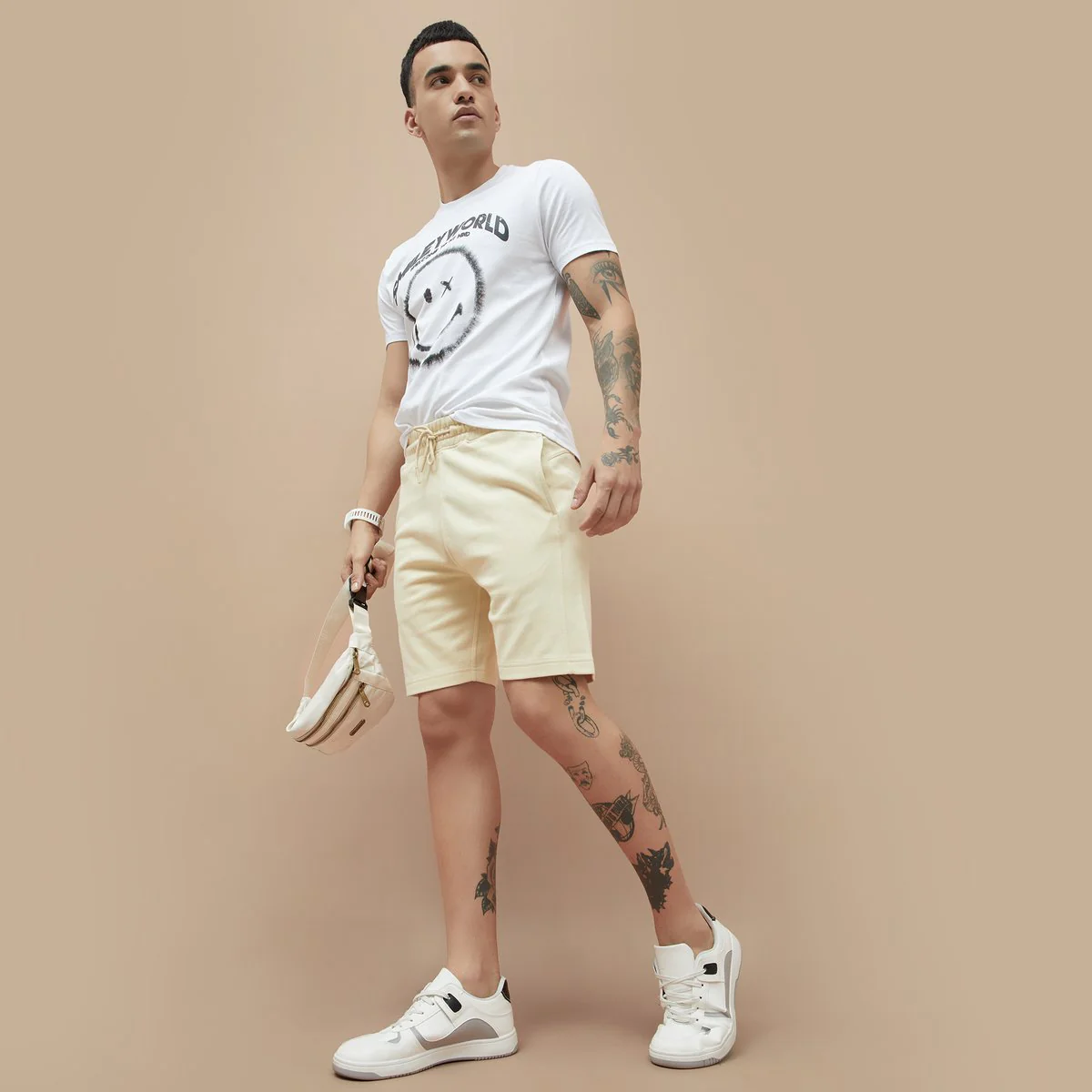 SmileyWorld Men Solid Regular Shorts - Image 3