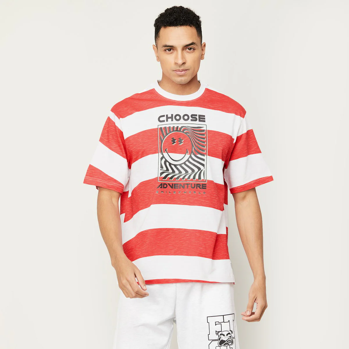 SmileyWorld Men Striped Crew Neck T-Shirt