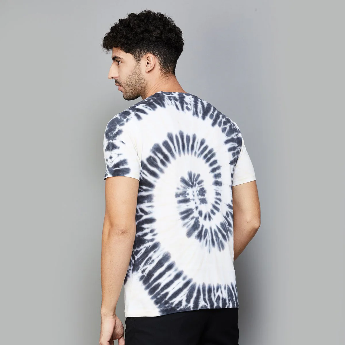 SmileyWorld Men Tie & Dye T-Shirt - Image 4