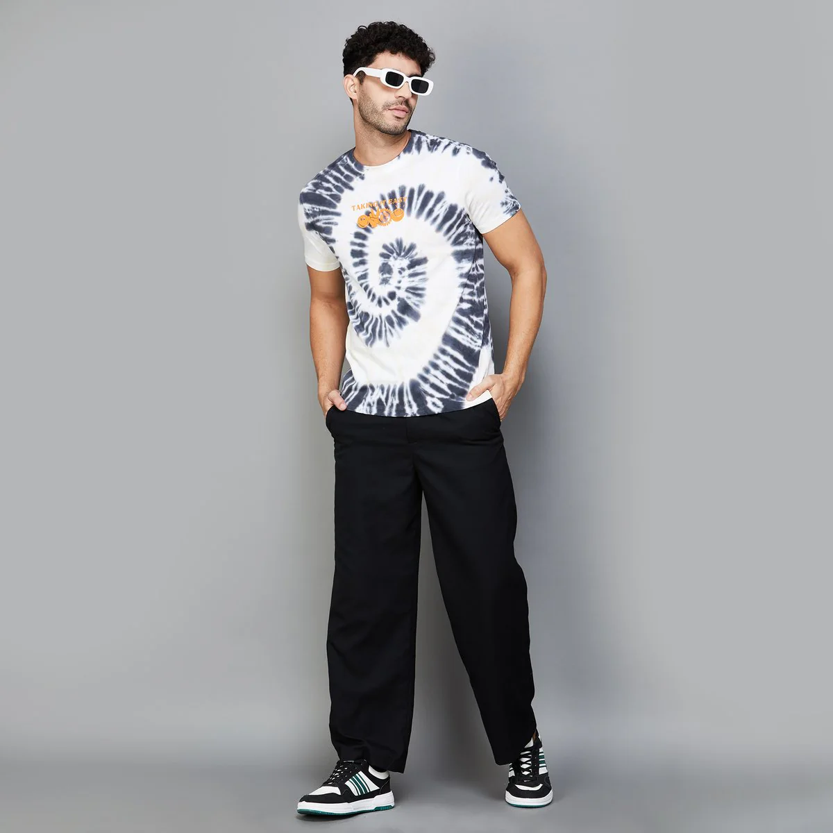 SmileyWorld Men Tie & Dye T-Shirt - Image 5