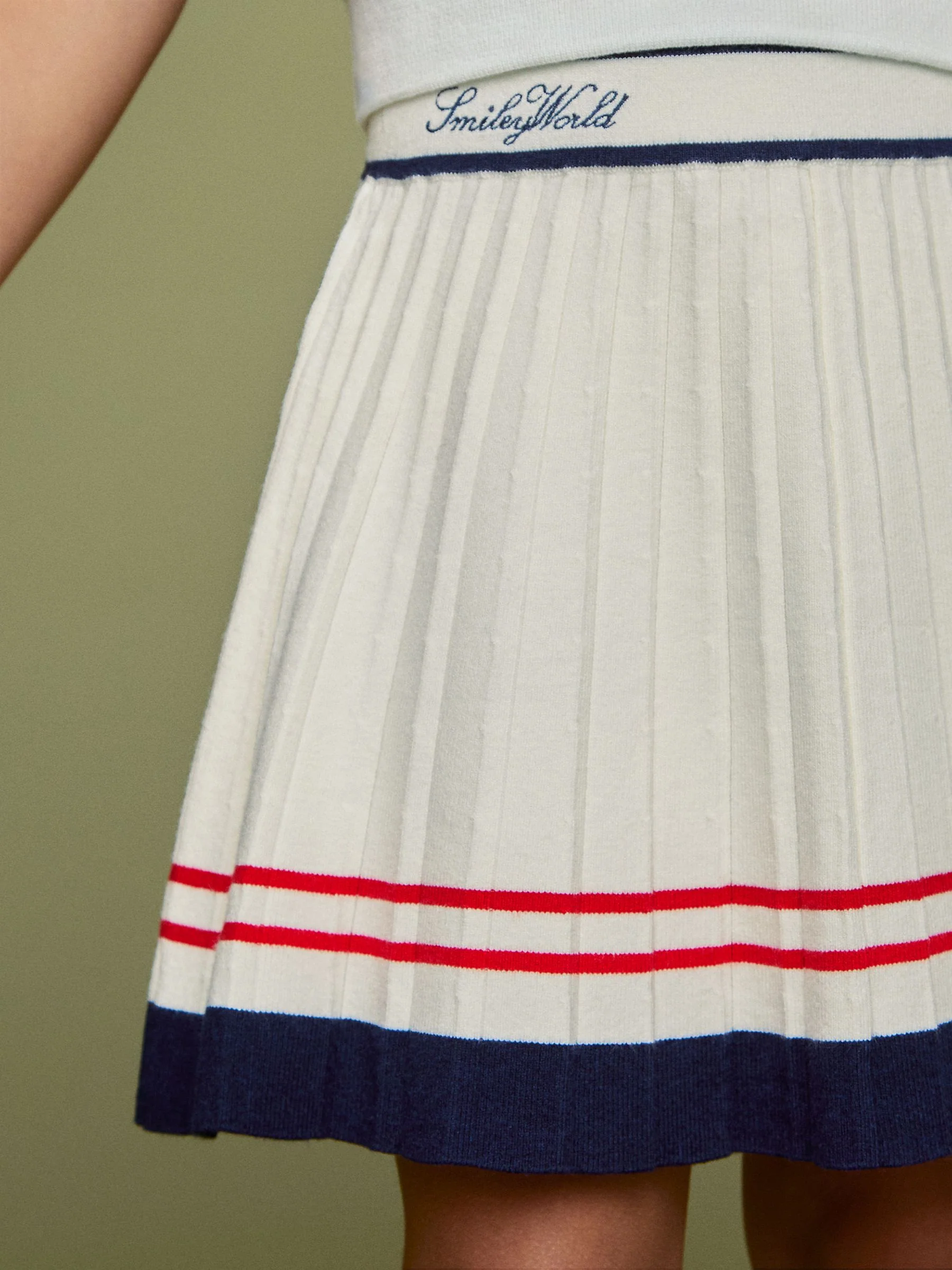 SmileyWorld | Reiss Tennis Skirt in Off White - Image 3