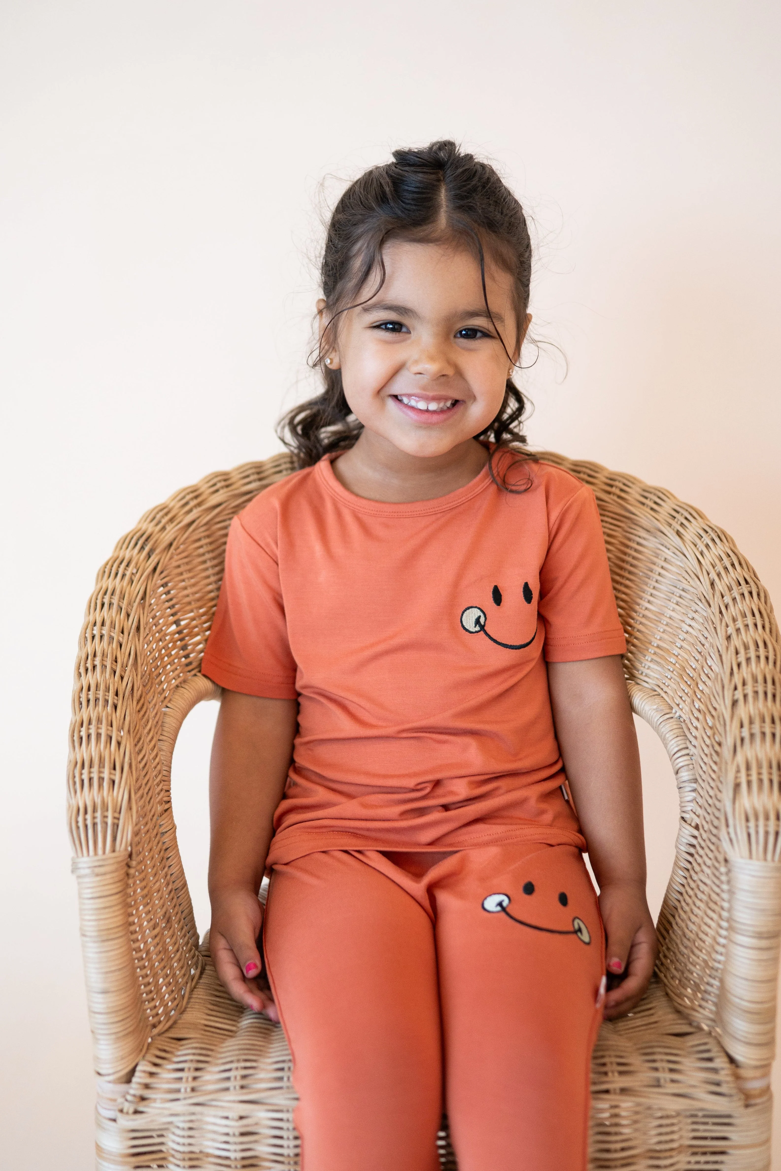 T-shirt - Mini Smiley® Happy Rust - Luxe Bamboo - Image 5