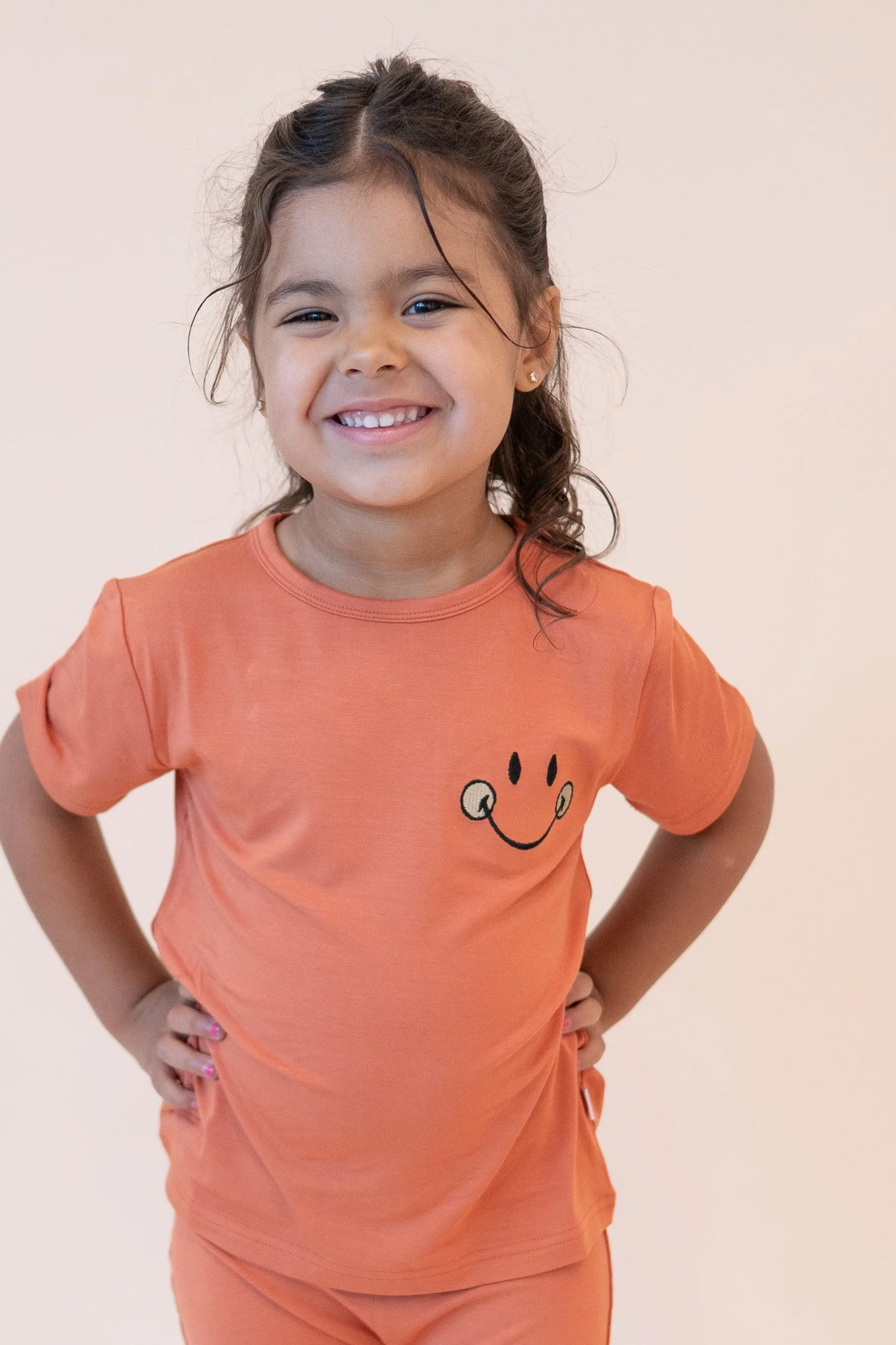 T-shirt - Mini Smiley® Happy Rust - Luxe Bamboo - Image 6